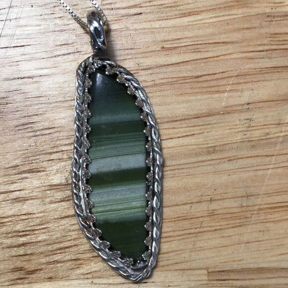 Necklace, Green Banded Agate and Sterling Silver Pendant, NEW, Handmade, Artisan - Picture 1 of 5